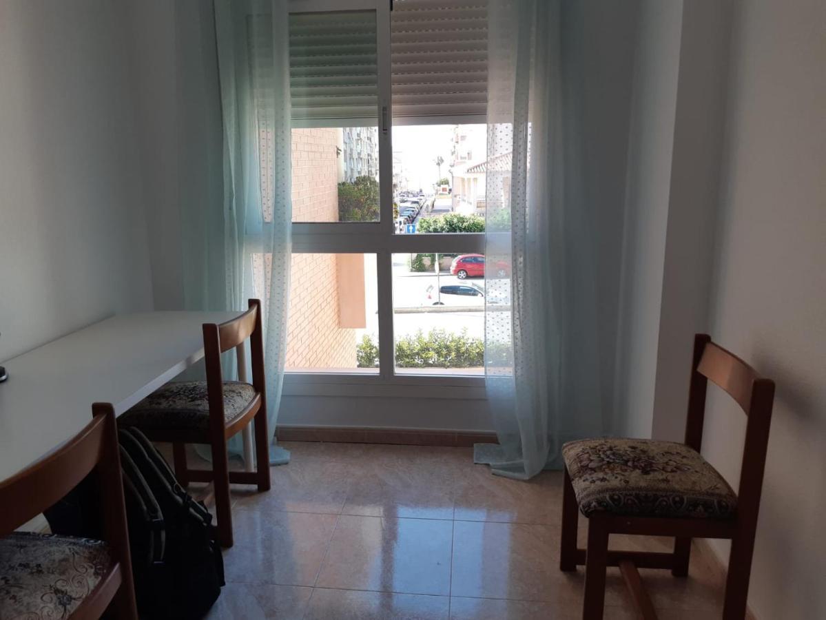阿桂拉斯Amplio Piso Con Vistas A La Playa De Poniente公寓 外观 照片