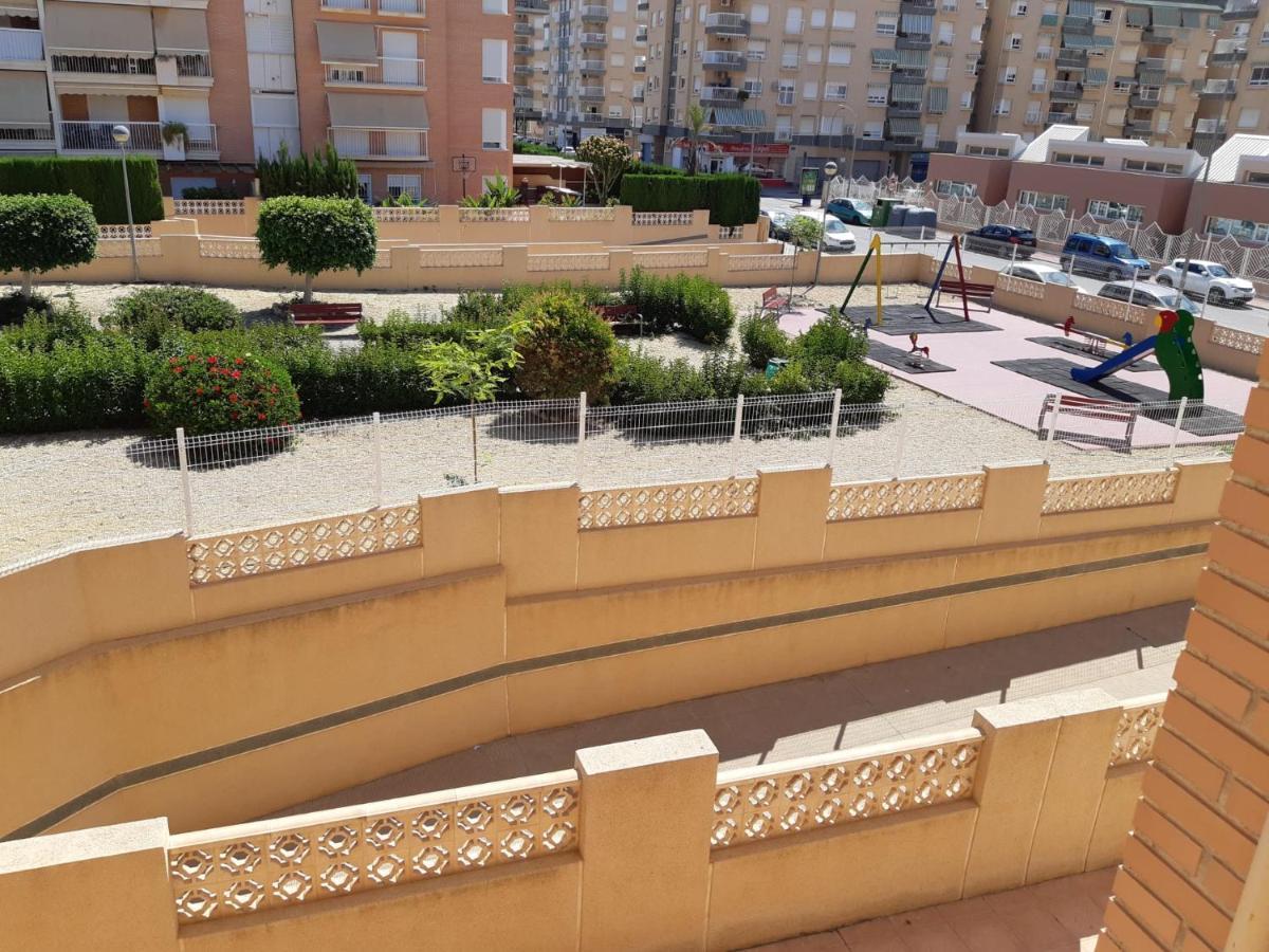 阿桂拉斯Amplio Piso Con Vistas A La Playa De Poniente公寓 外观 照片