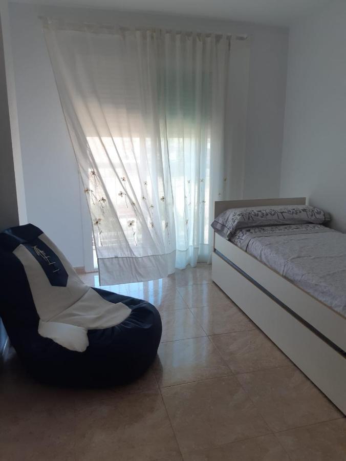 阿桂拉斯Amplio Piso Con Vistas A La Playa De Poniente公寓 外观 照片