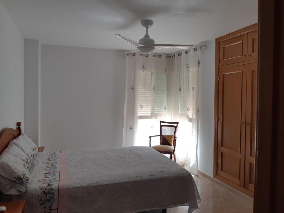 阿桂拉斯Amplio Piso Con Vistas A La Playa De Poniente公寓 外观 照片